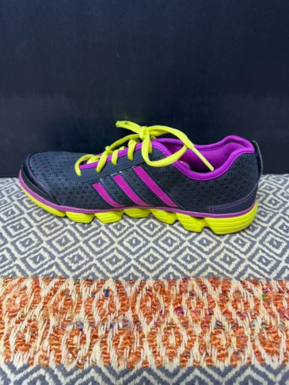 Adidas Liquid 2 Sneakers Woman's Size 7.5
